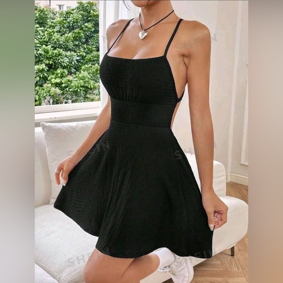 SHEIN Dresses & Skirts - SHEIN Elegant Black Apparel